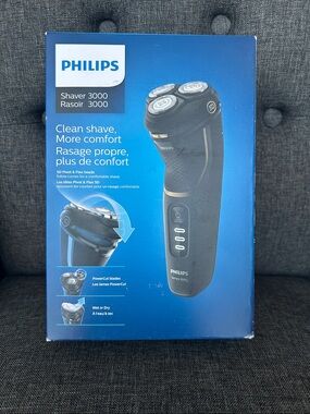 NEW 🆕 Philips Shaver 3000 Electric Razor - Wet or dry, wireless / Factory sealed